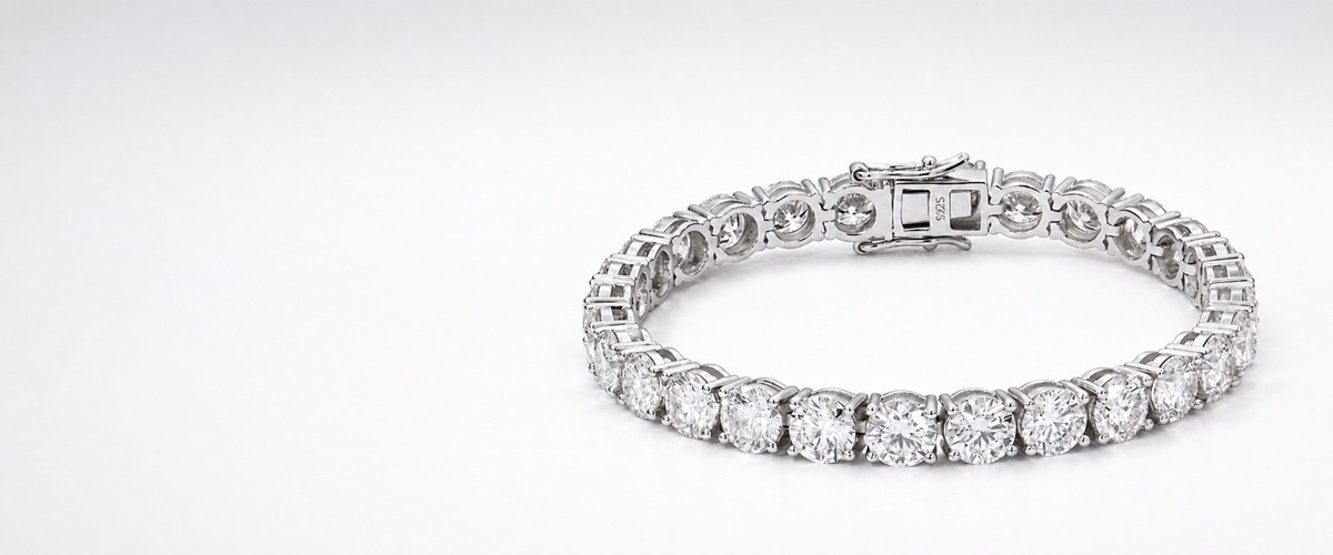 How to Wear and Style Tennis Bracelet